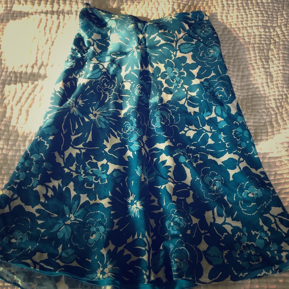 Stacia a line skirt women’s medium.